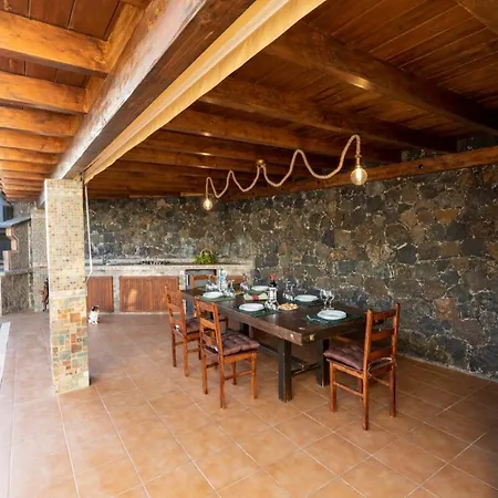 Sara Fuerteventura Cardon