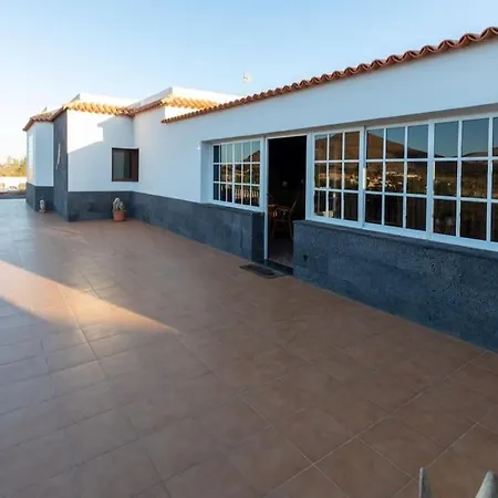 Sara Fuerteventura * Cardon